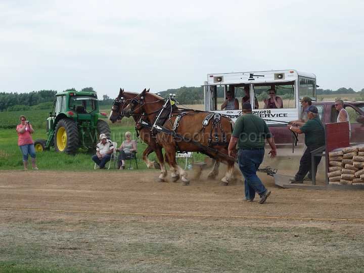 alto-fair-horse-pull-2009-518