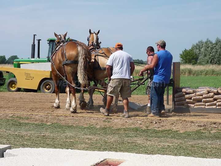 alto-fair-horse-pull-2009-088